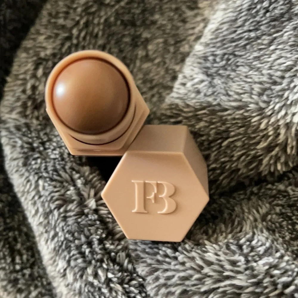Fenty Mocha Match Stix Matte Contour Skinstick